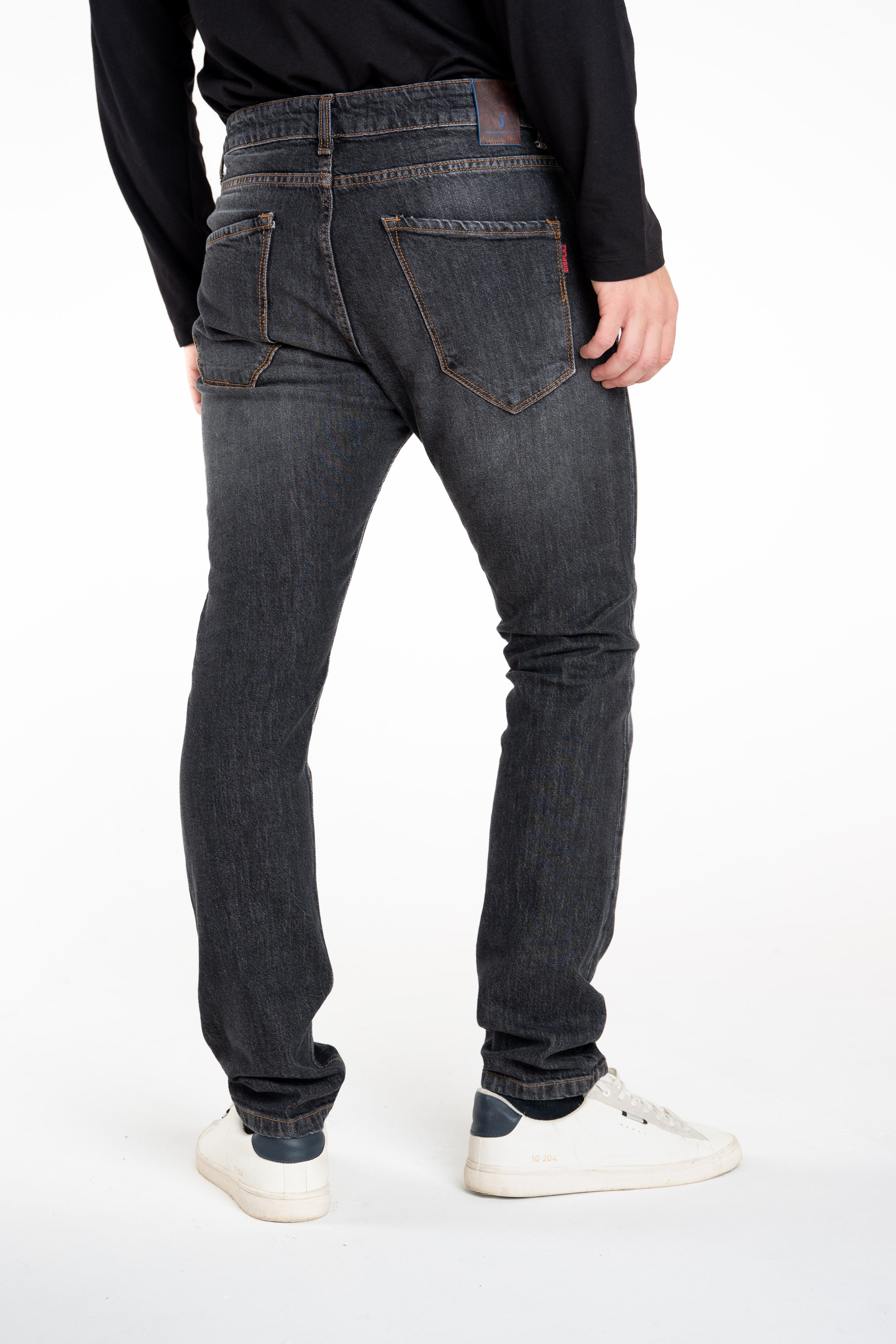 New London Music Dark slim jeans