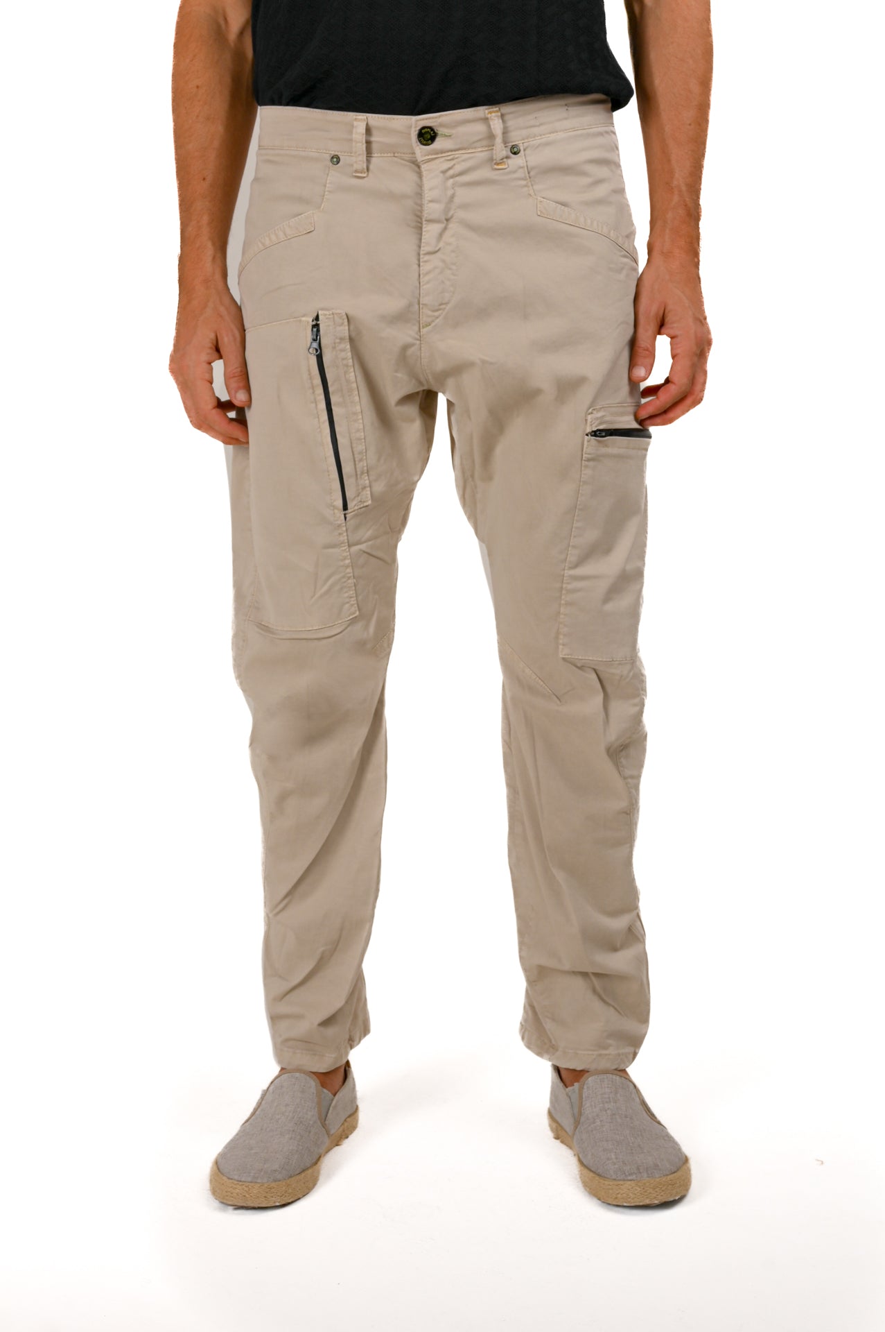 Pantaloni in cotone loose Out SS23