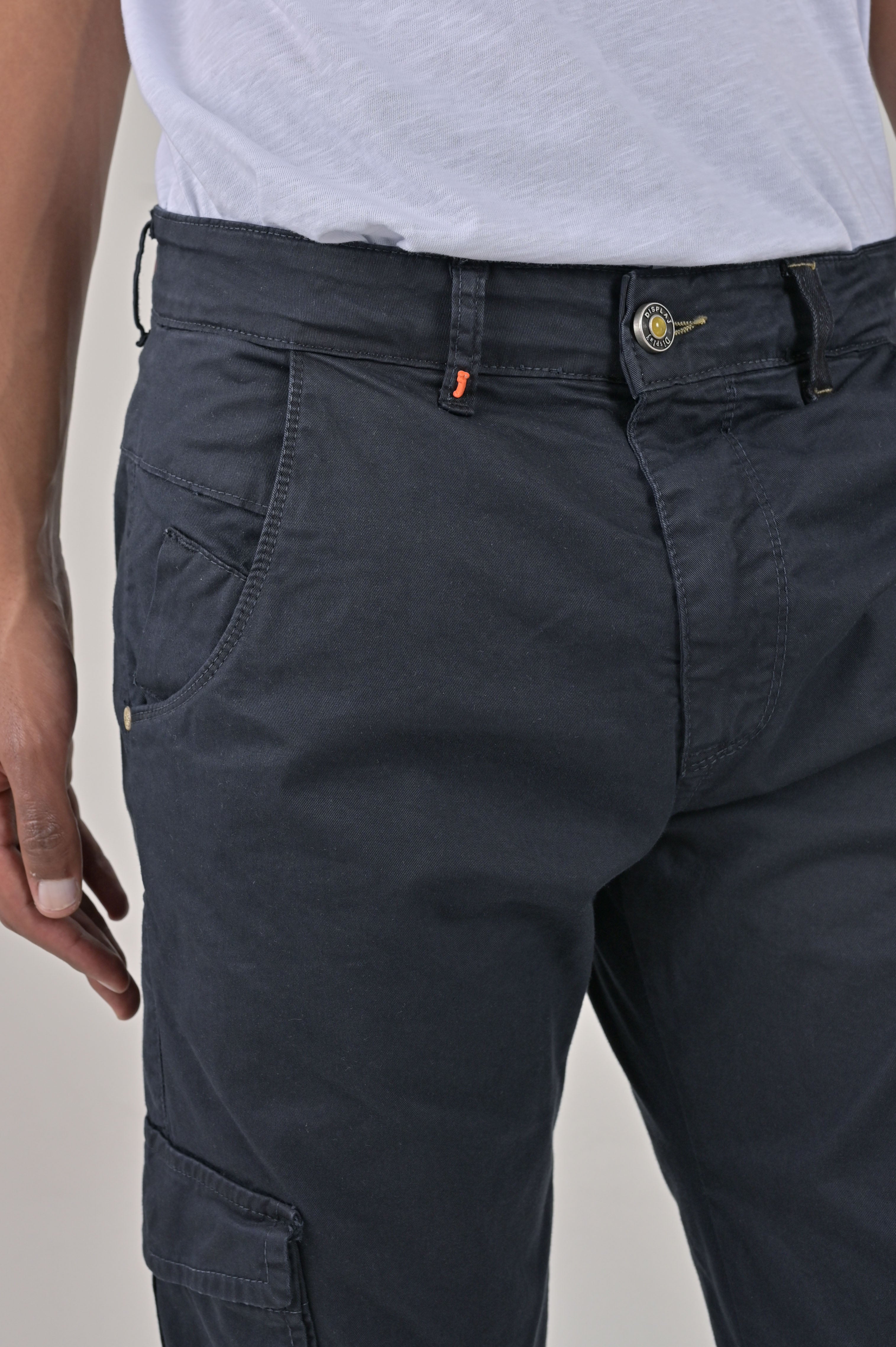 Pantaloni in cotone slim Cezanne SS24