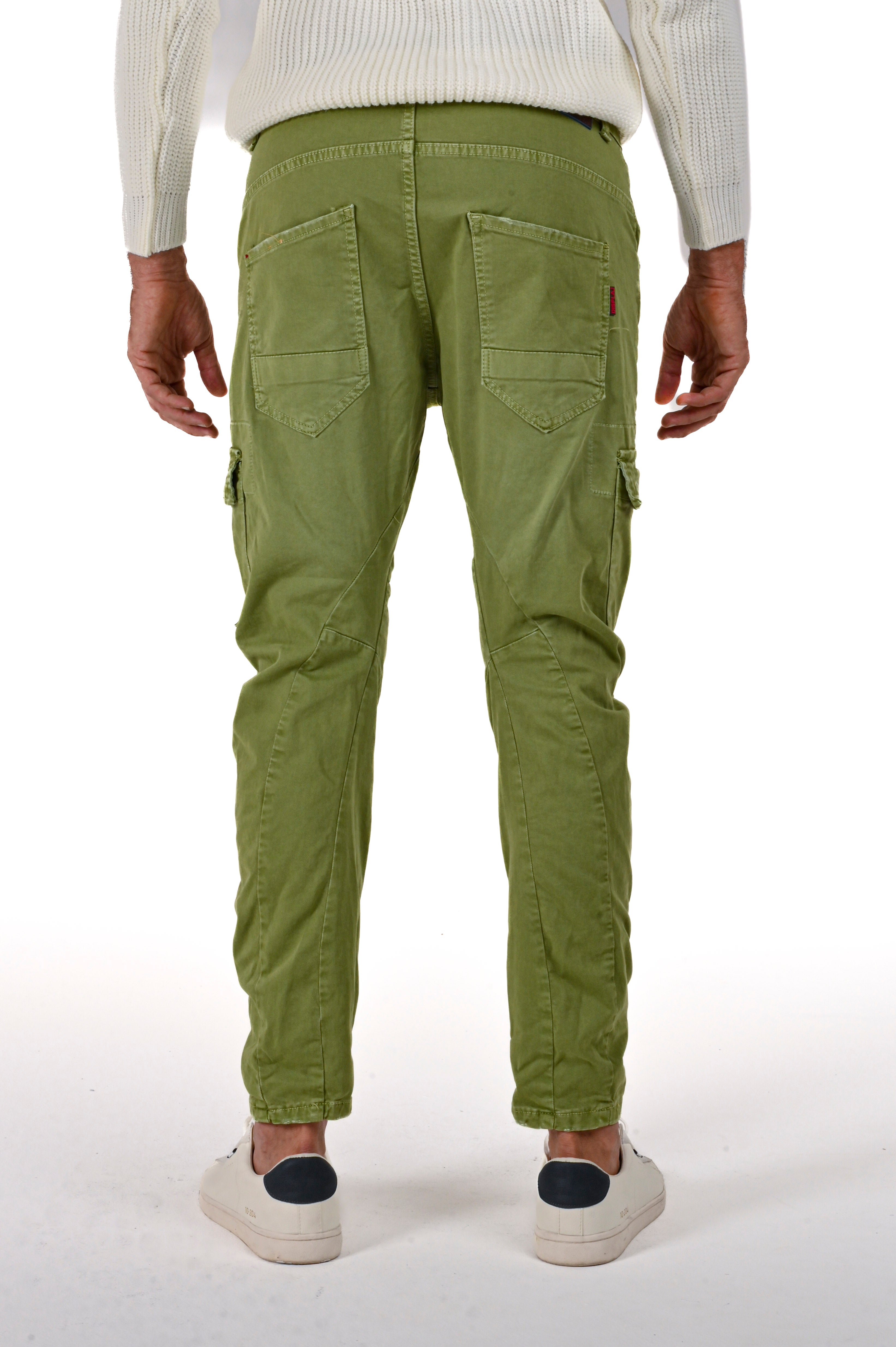 Pantaloni Carrot New Evolution