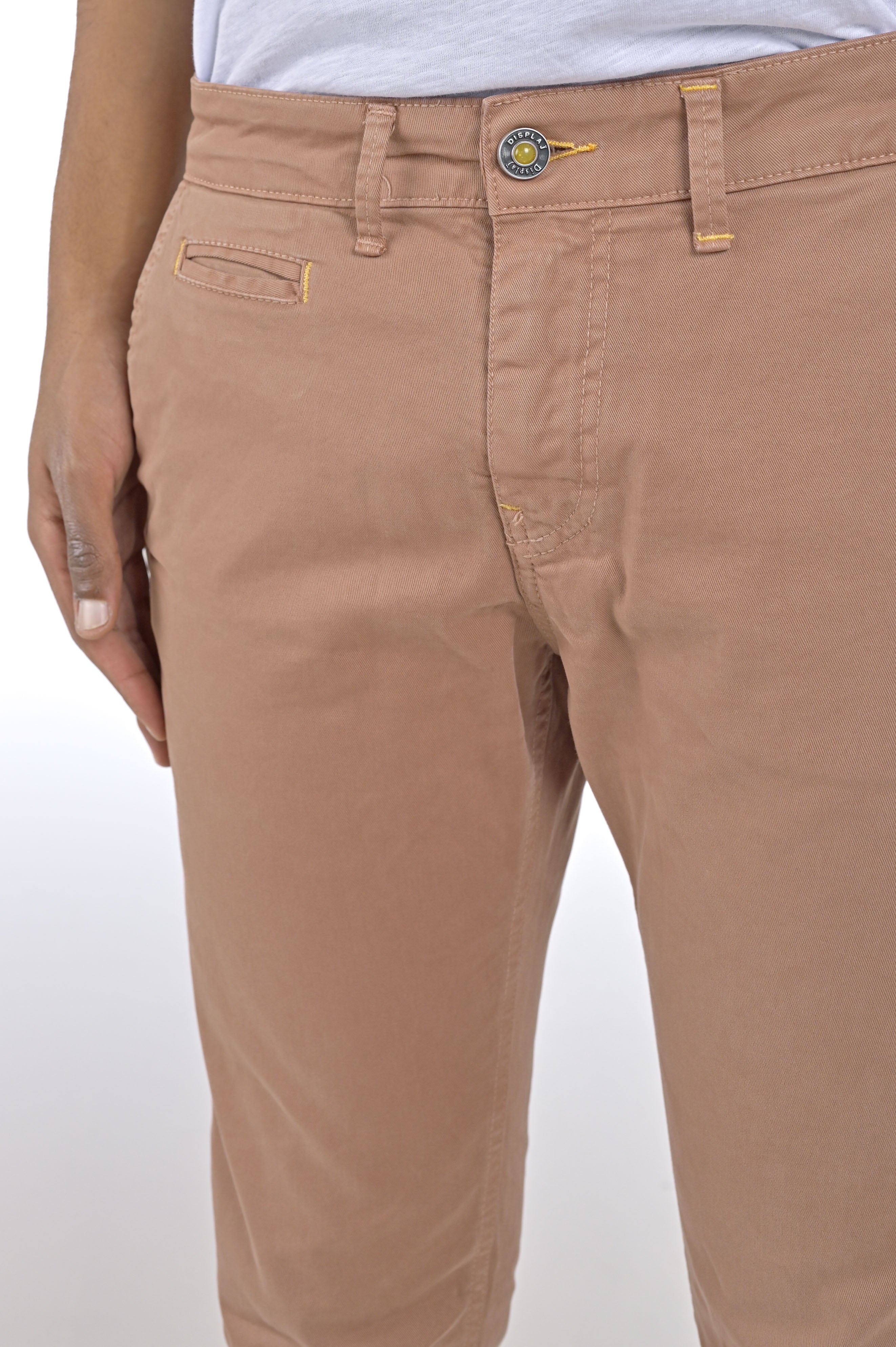 Pantaloni slim Kinos