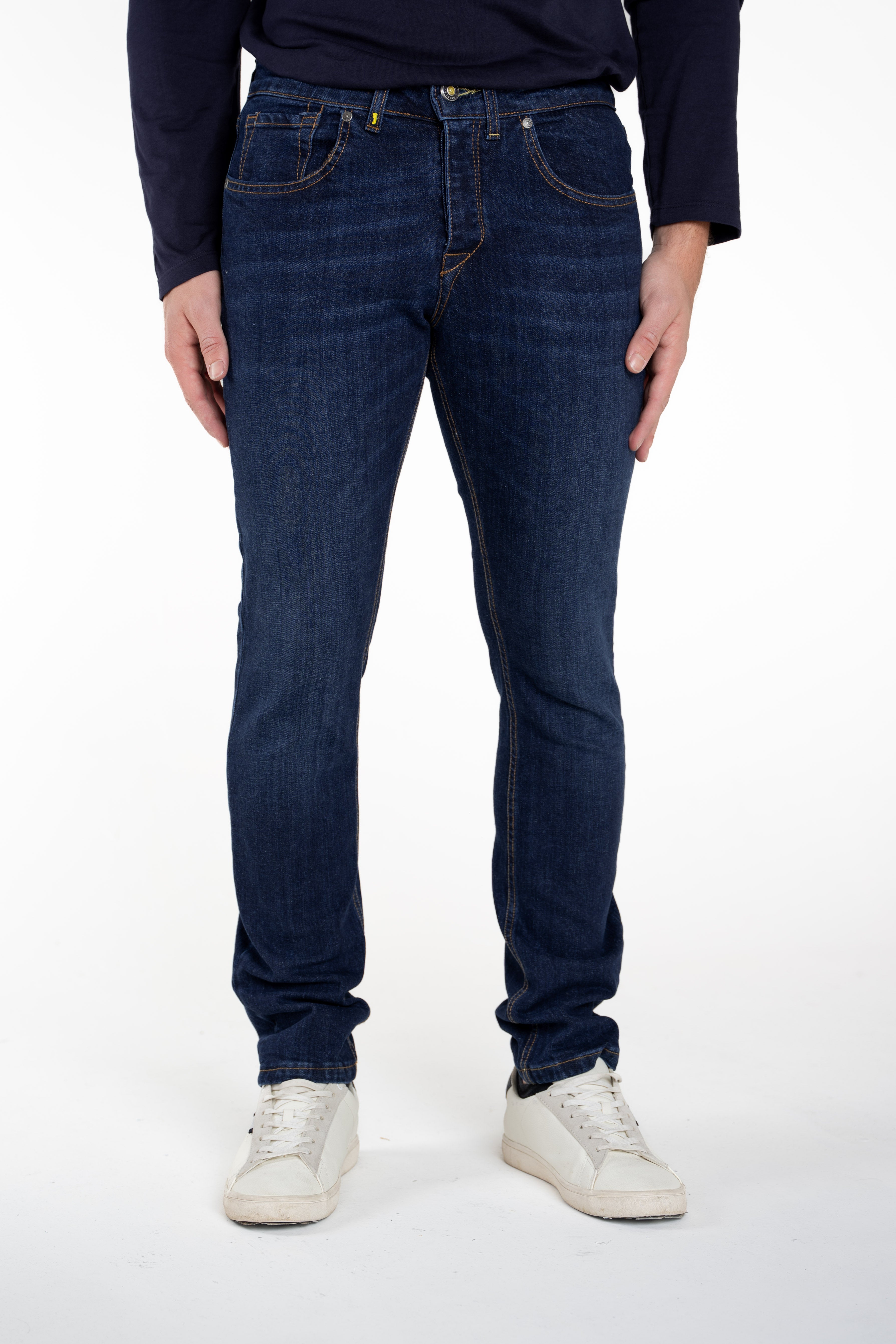 New London Music Dark slim jeans