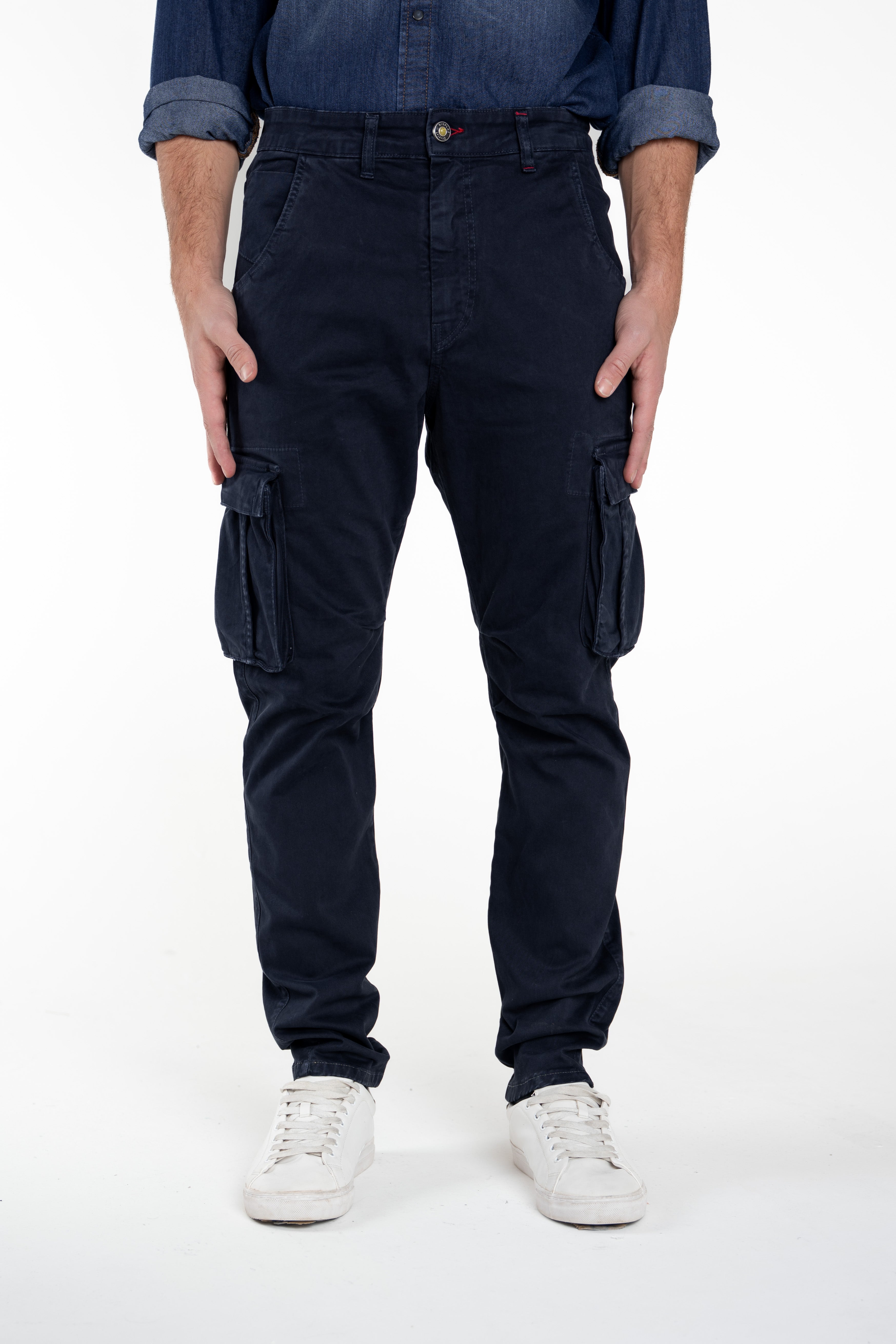 Pantaloni Regular Marktas
