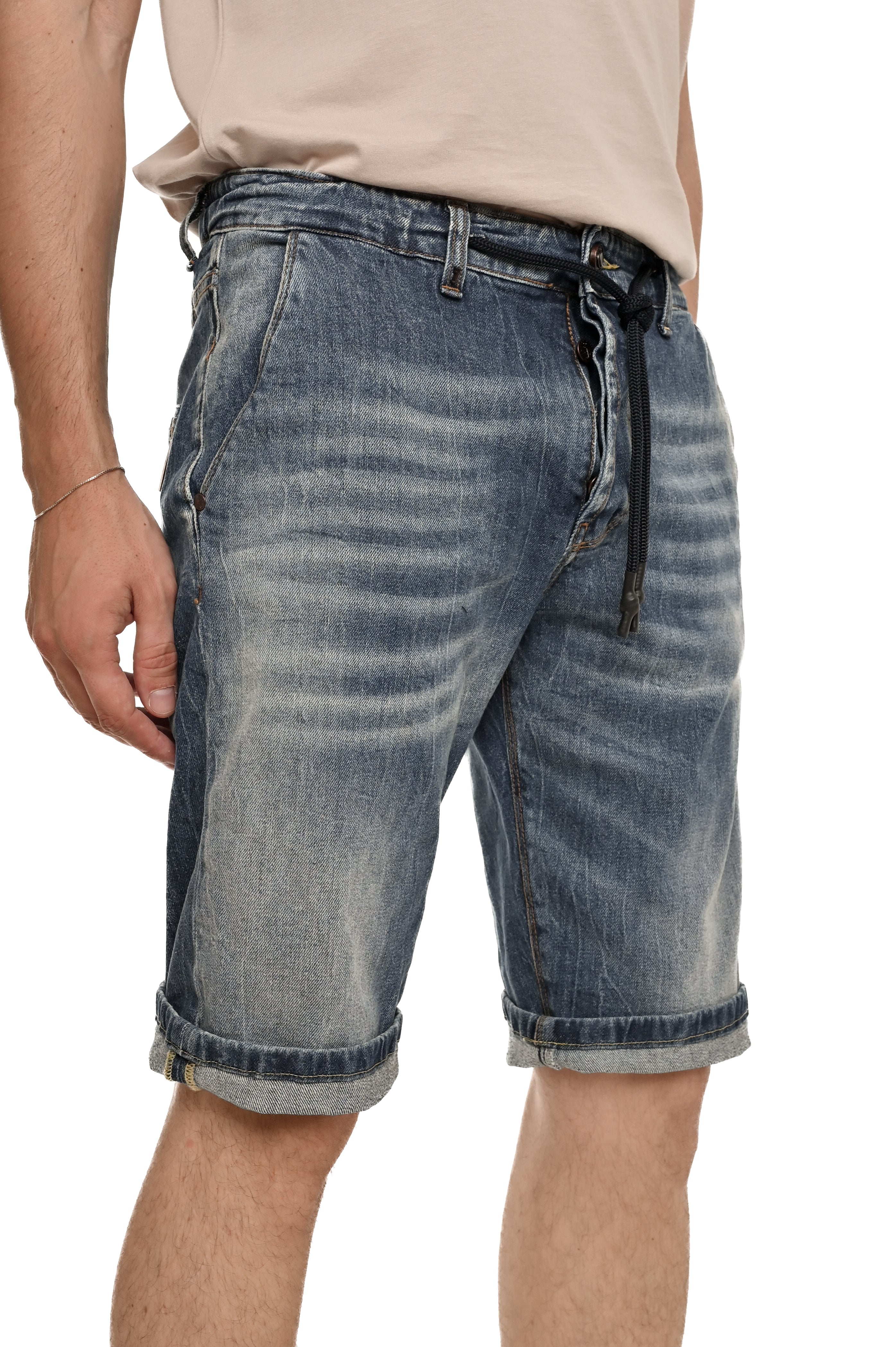 New Walter 15180 slim denim Bermuda shorts