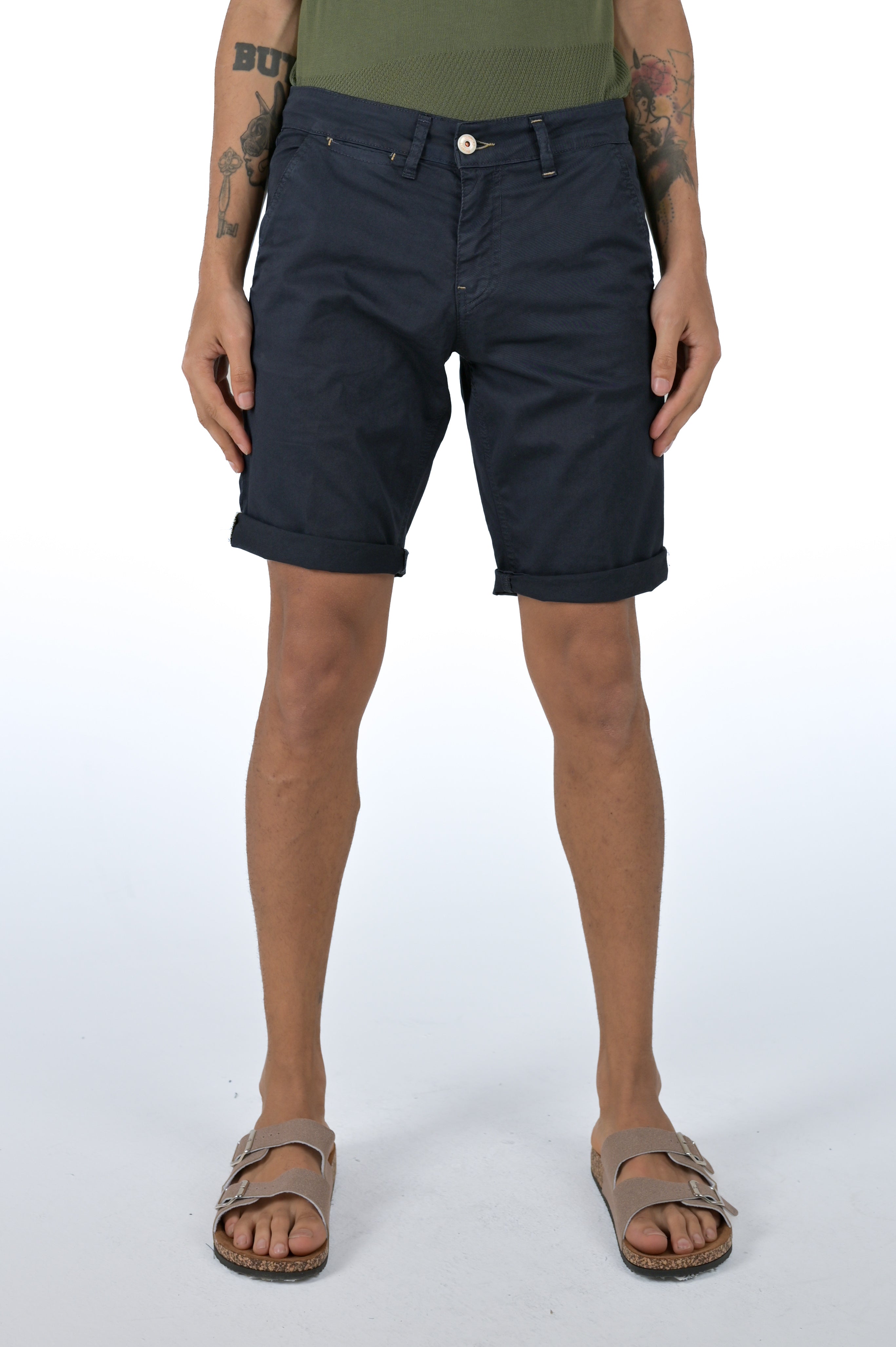 Martin Blu SS25 slim cotton Bermuda shorts