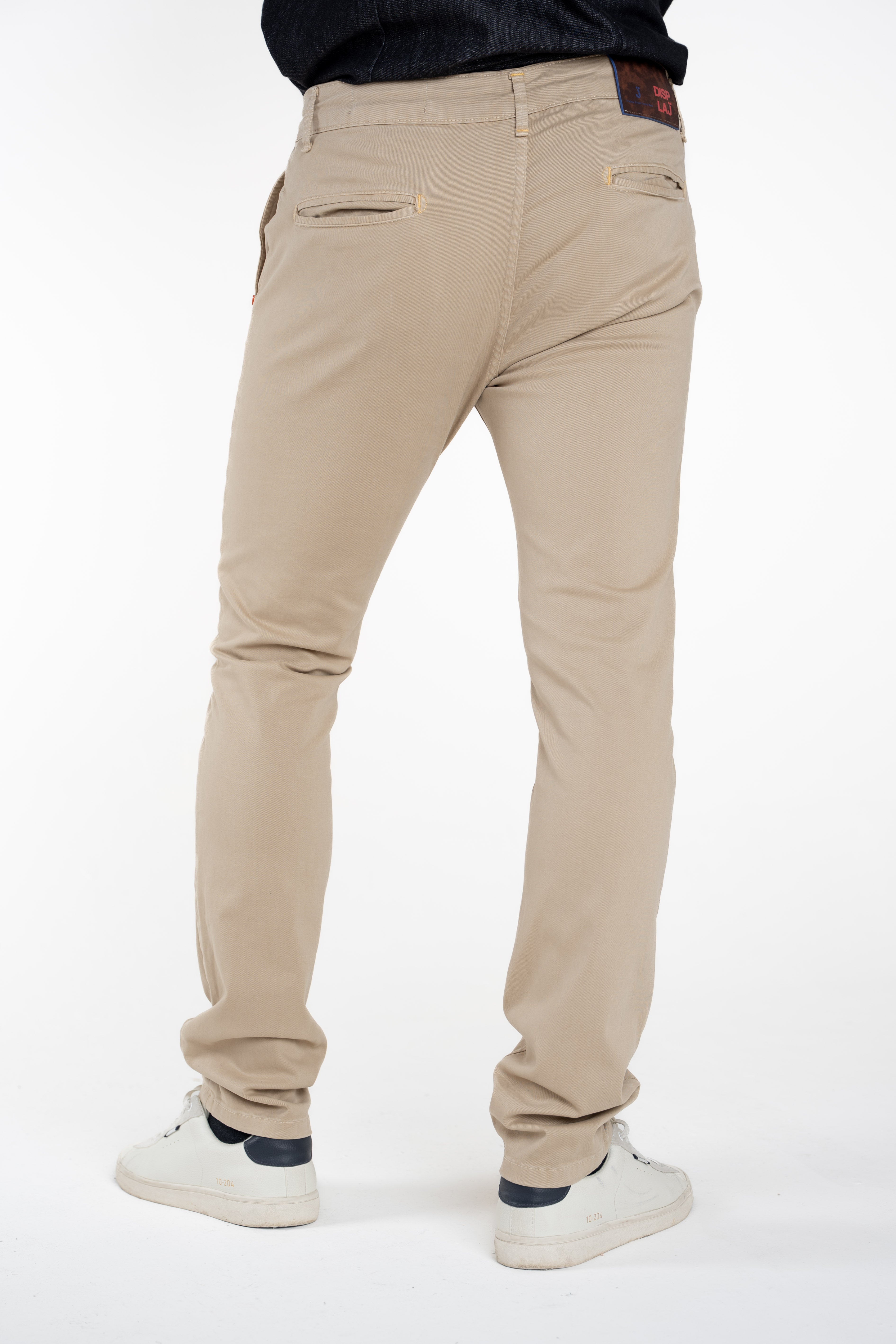 Pantaloni slim Kinos