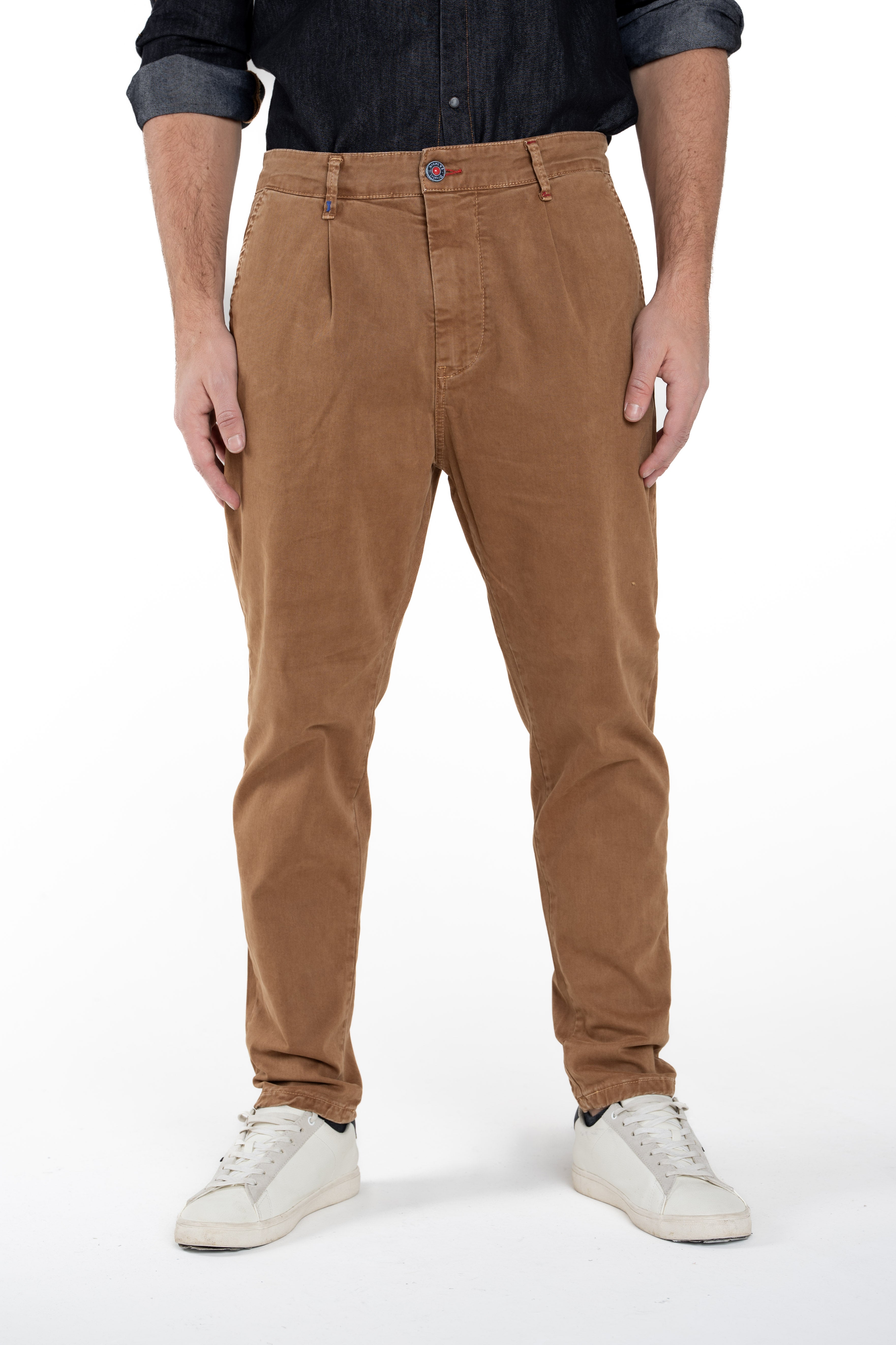 Pantaloni carrot New Private
