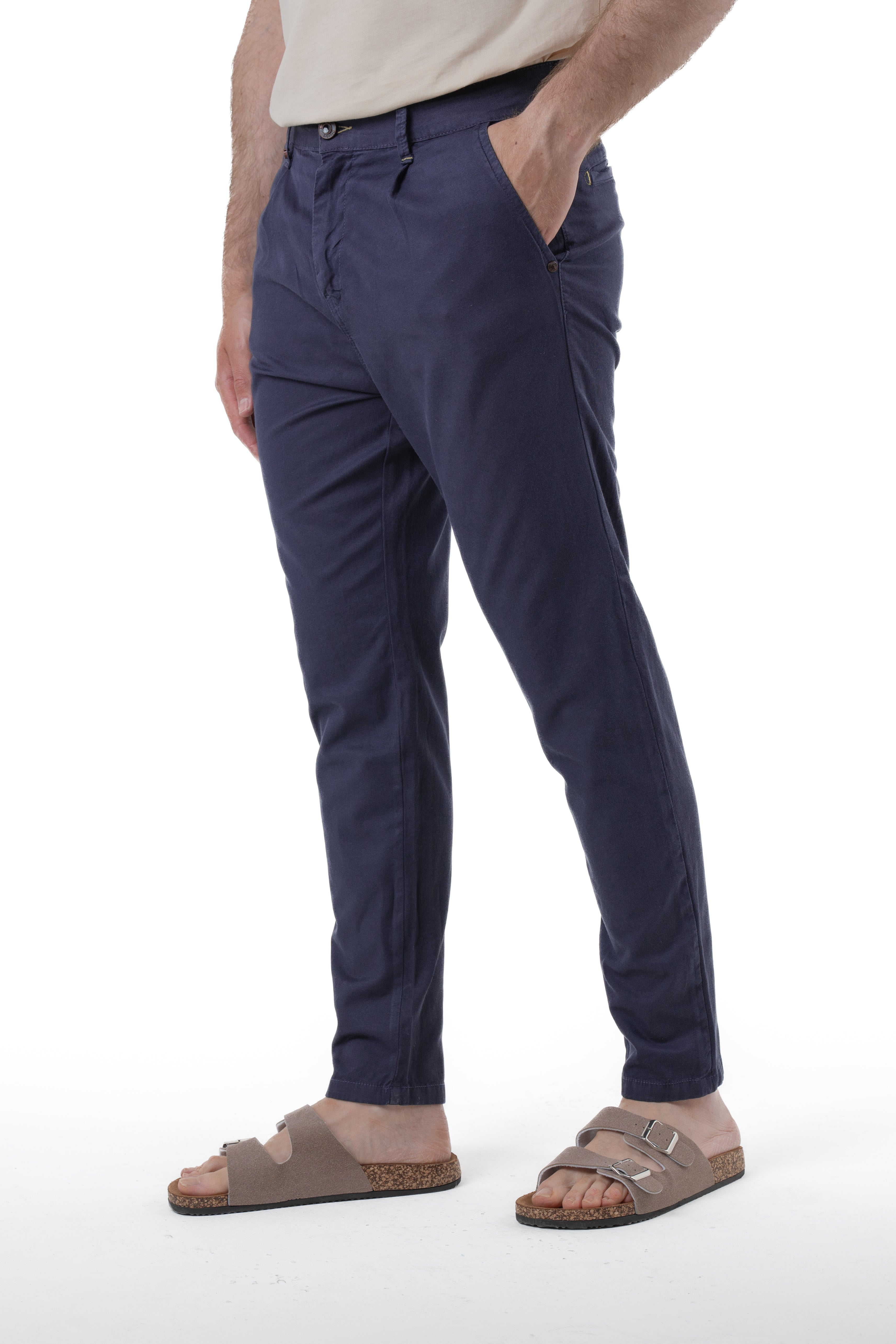 Pantaloni in lino tapered New Private Canarie SS25