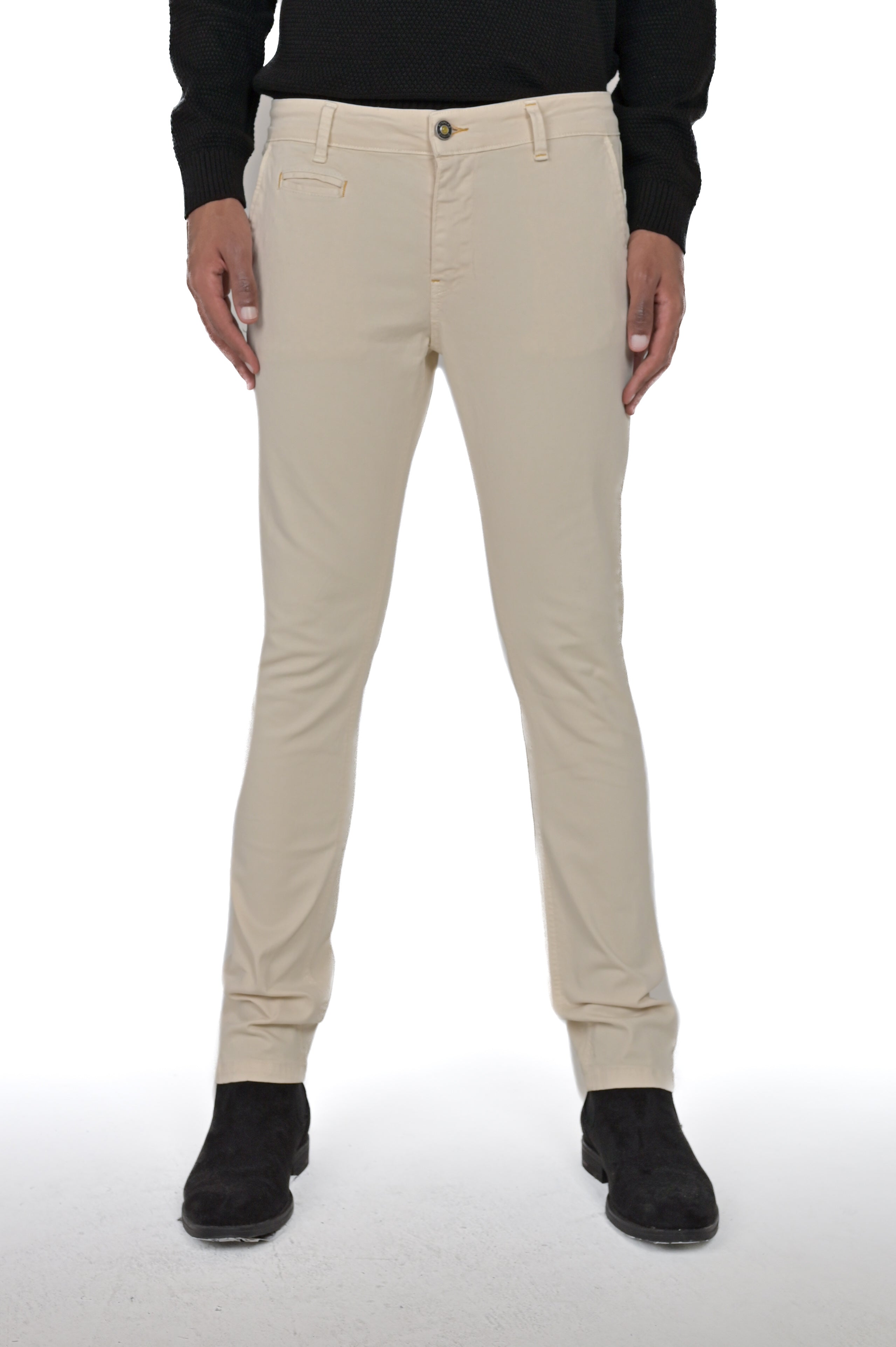 Pantaloni slim Kinos