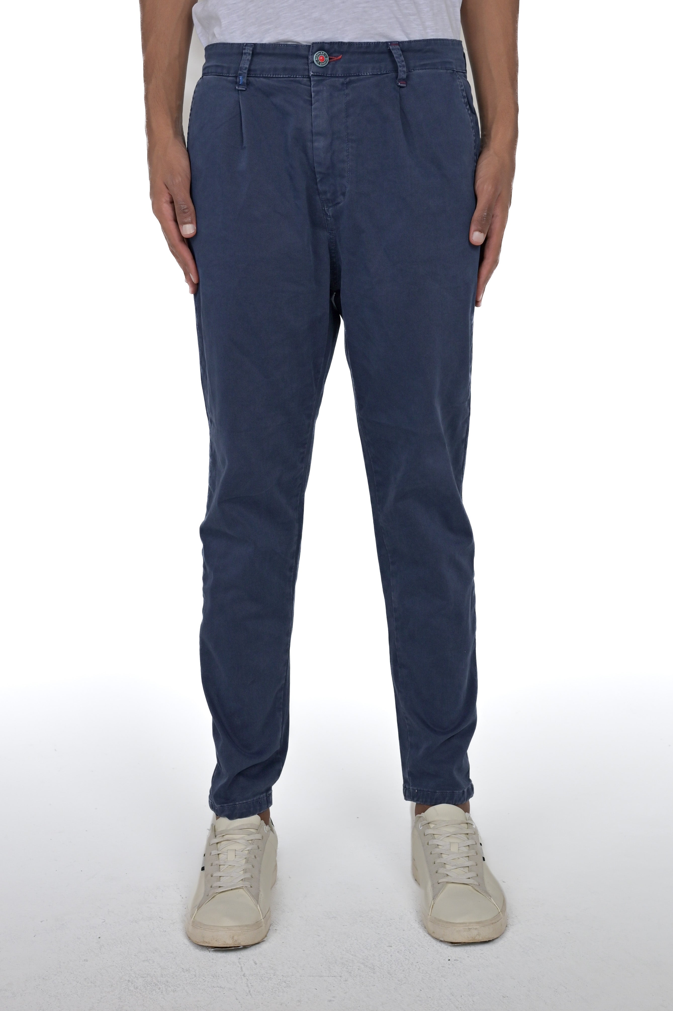 Pantaloni carrot New Private