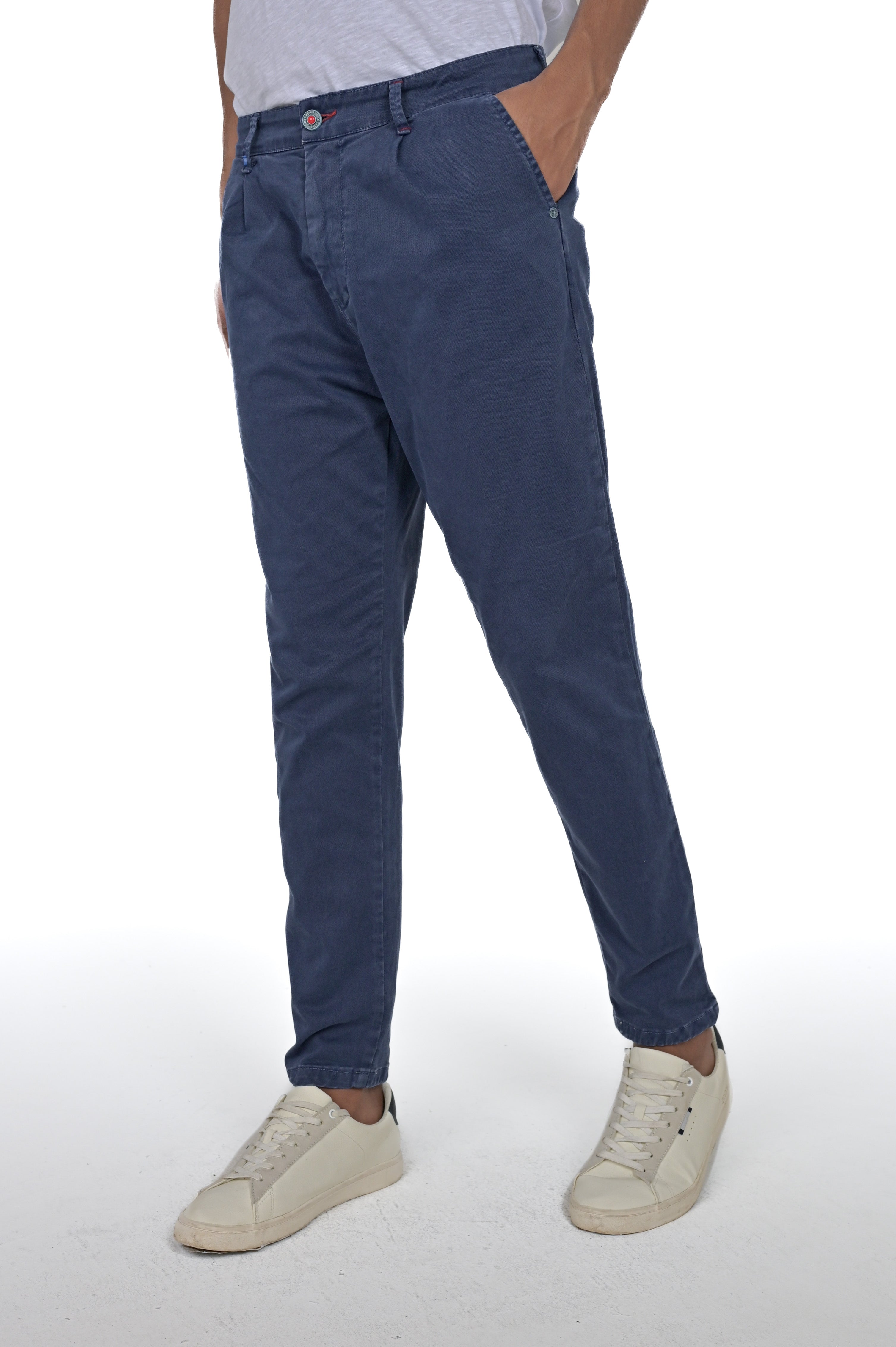 Pantaloni carrot New Private