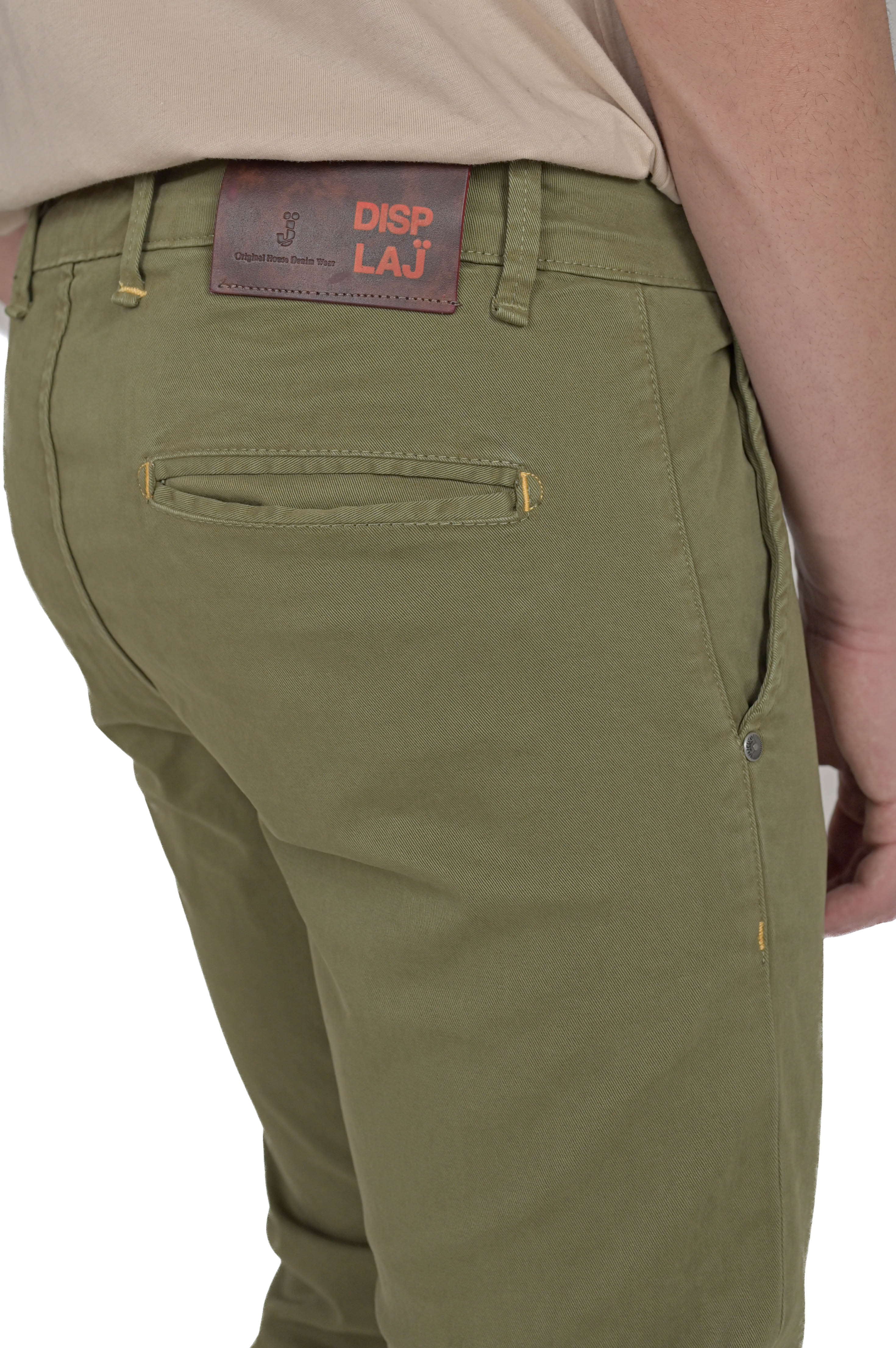 Pantaloni slim Kinos