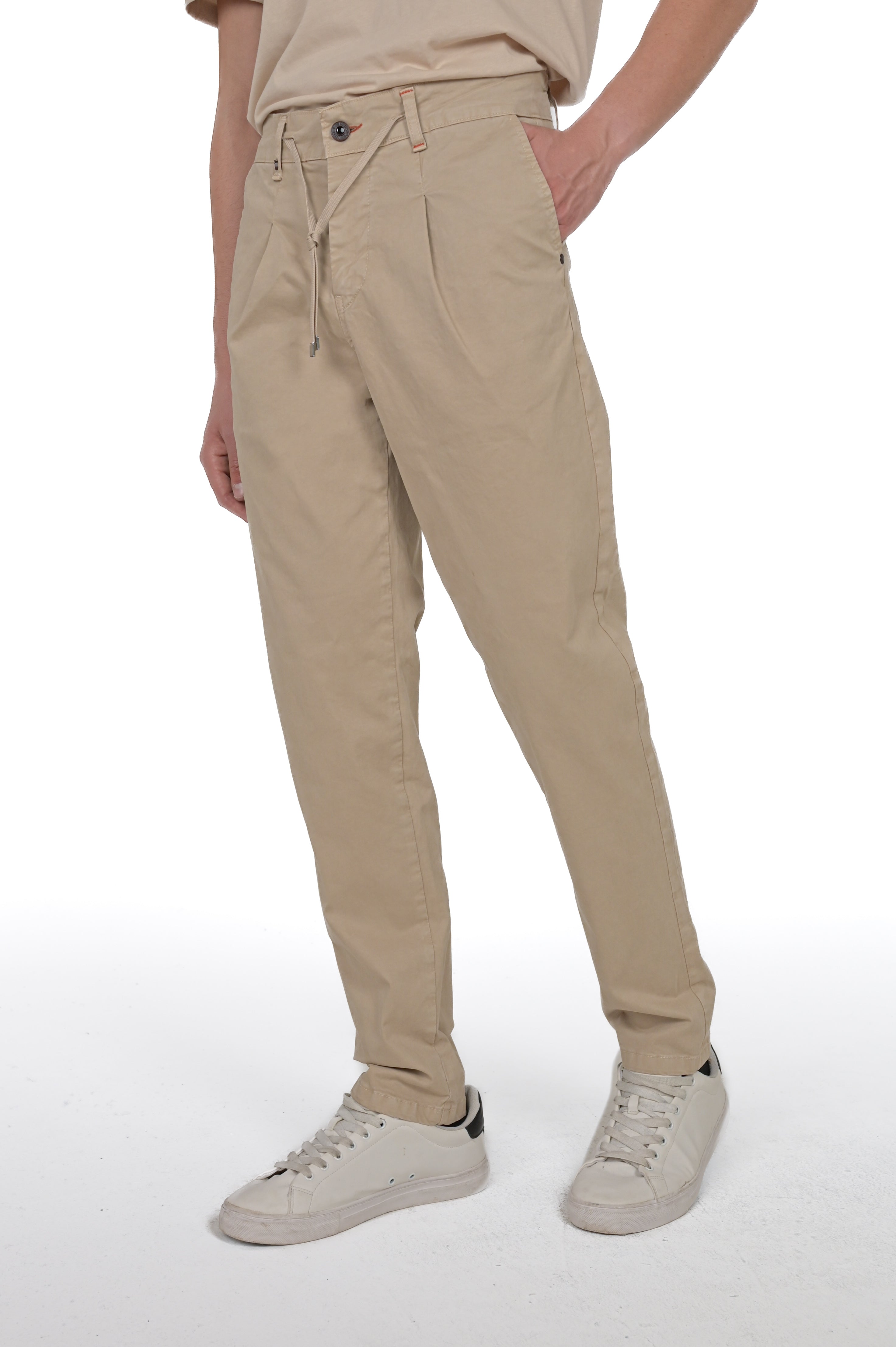 Pantaloni Regular Different Raso