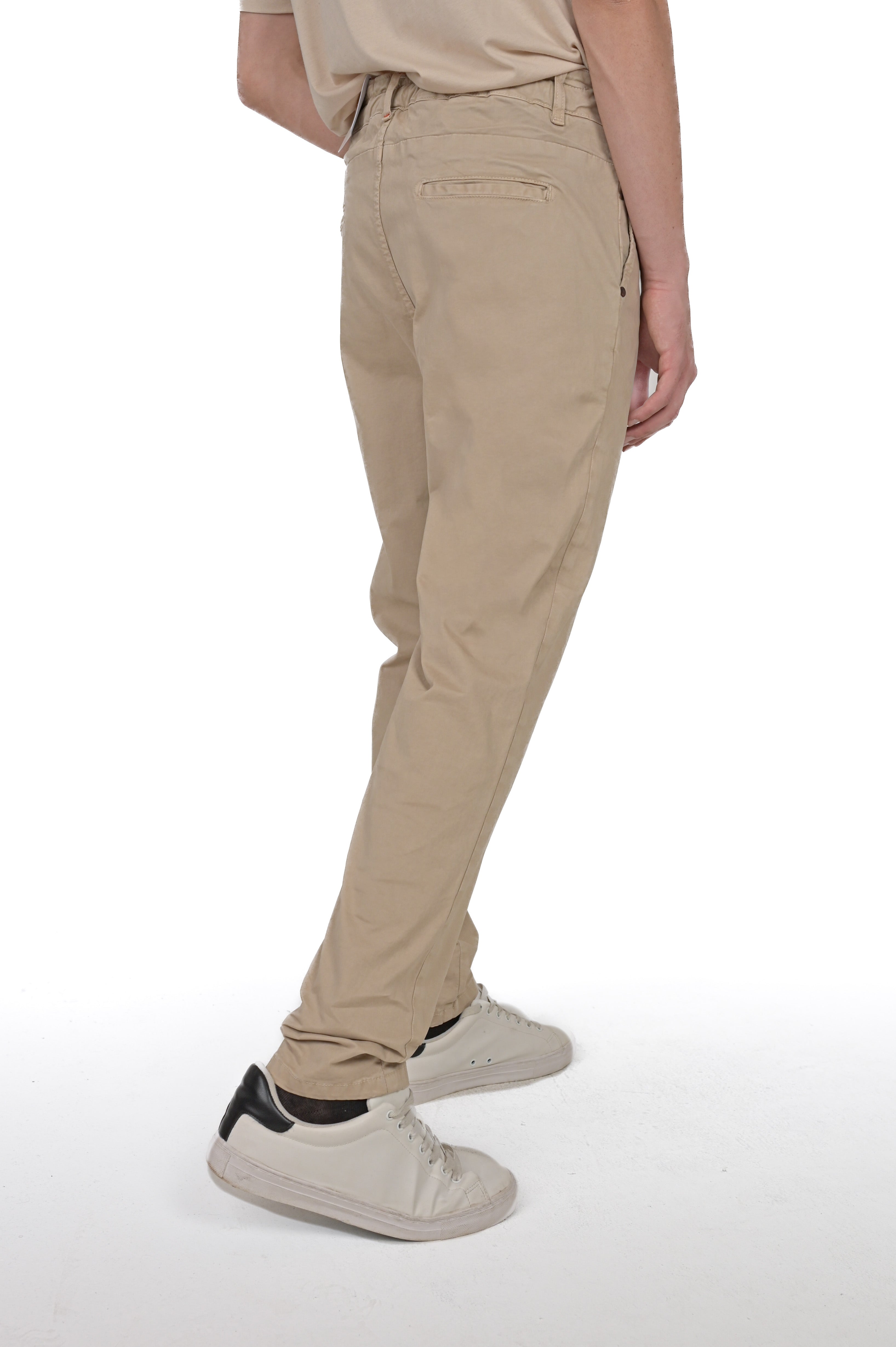 Pantaloni Regular Different Raso