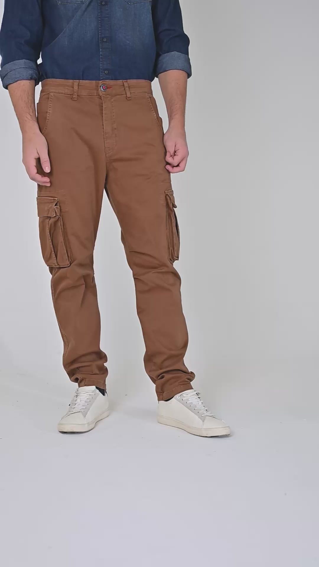 Pantaloni Regular Marktas